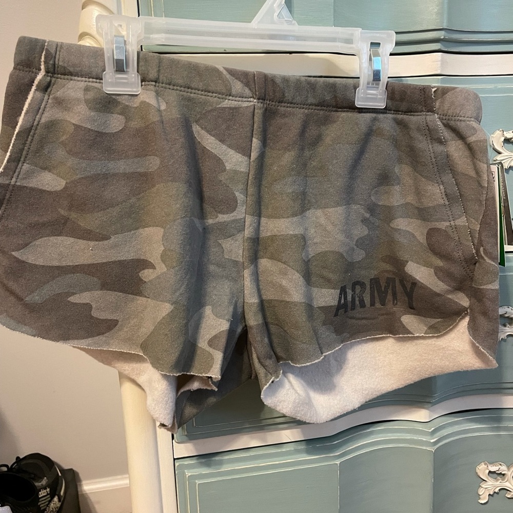 Camo ARMY shorts. Never worn